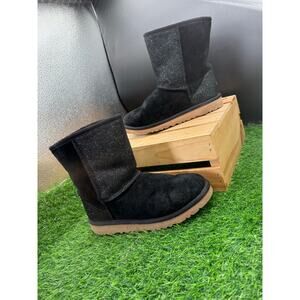 UGG Boots- Black/Glitter- Mid Calf- Size 5W